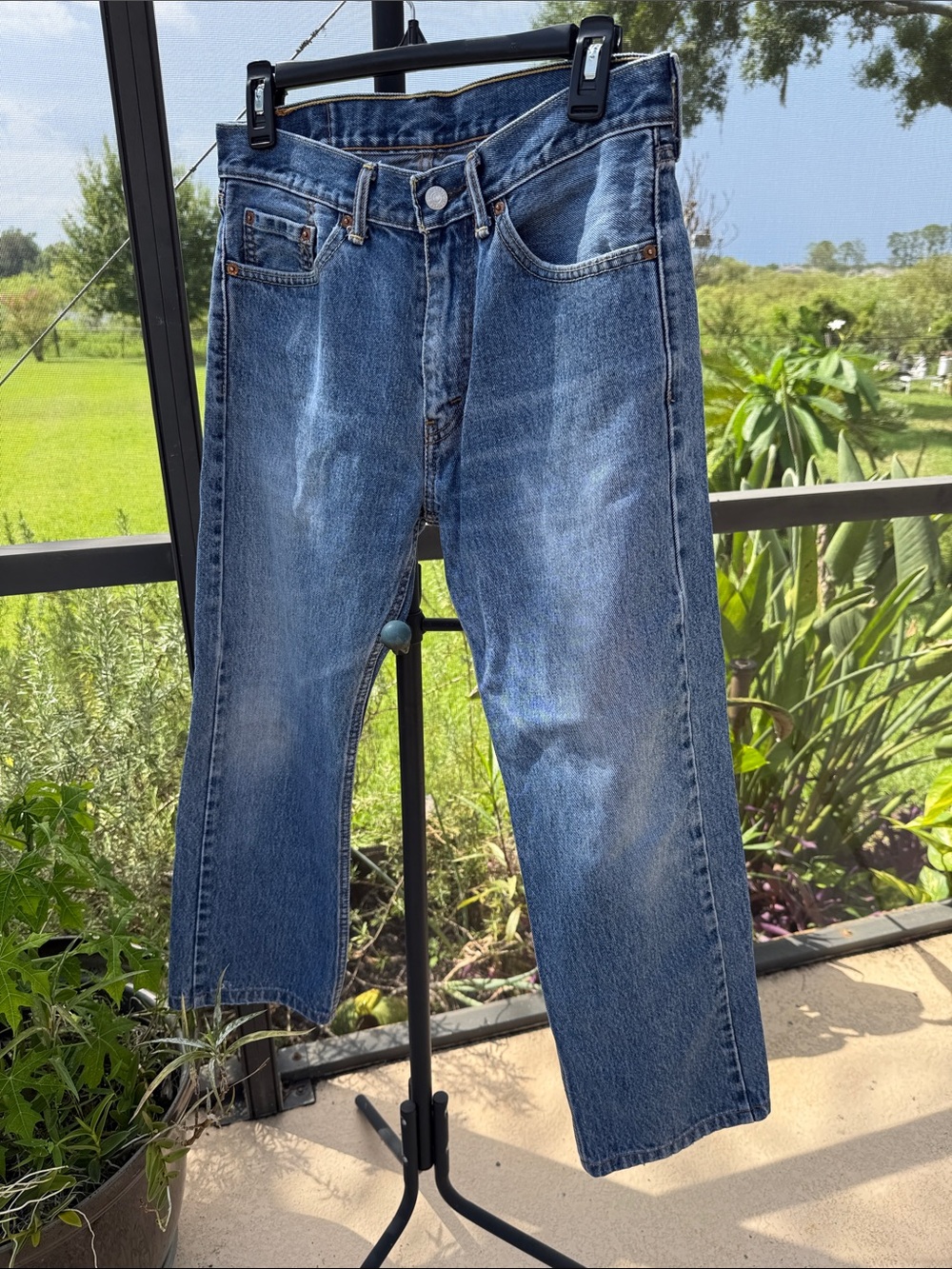 Levi's 505 Blue Relaxed Fit Men's Jeans - Classic Back Pocket Style 30/32 - Picture 3 of 6